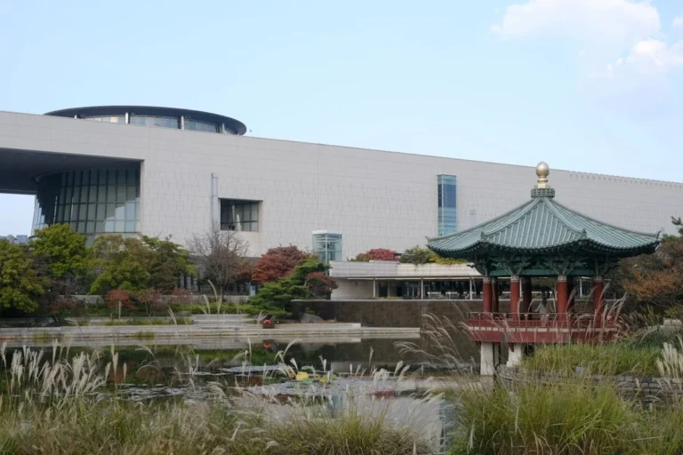 국립중앙박물관 데이트 (출처 : 한국관광공사)
